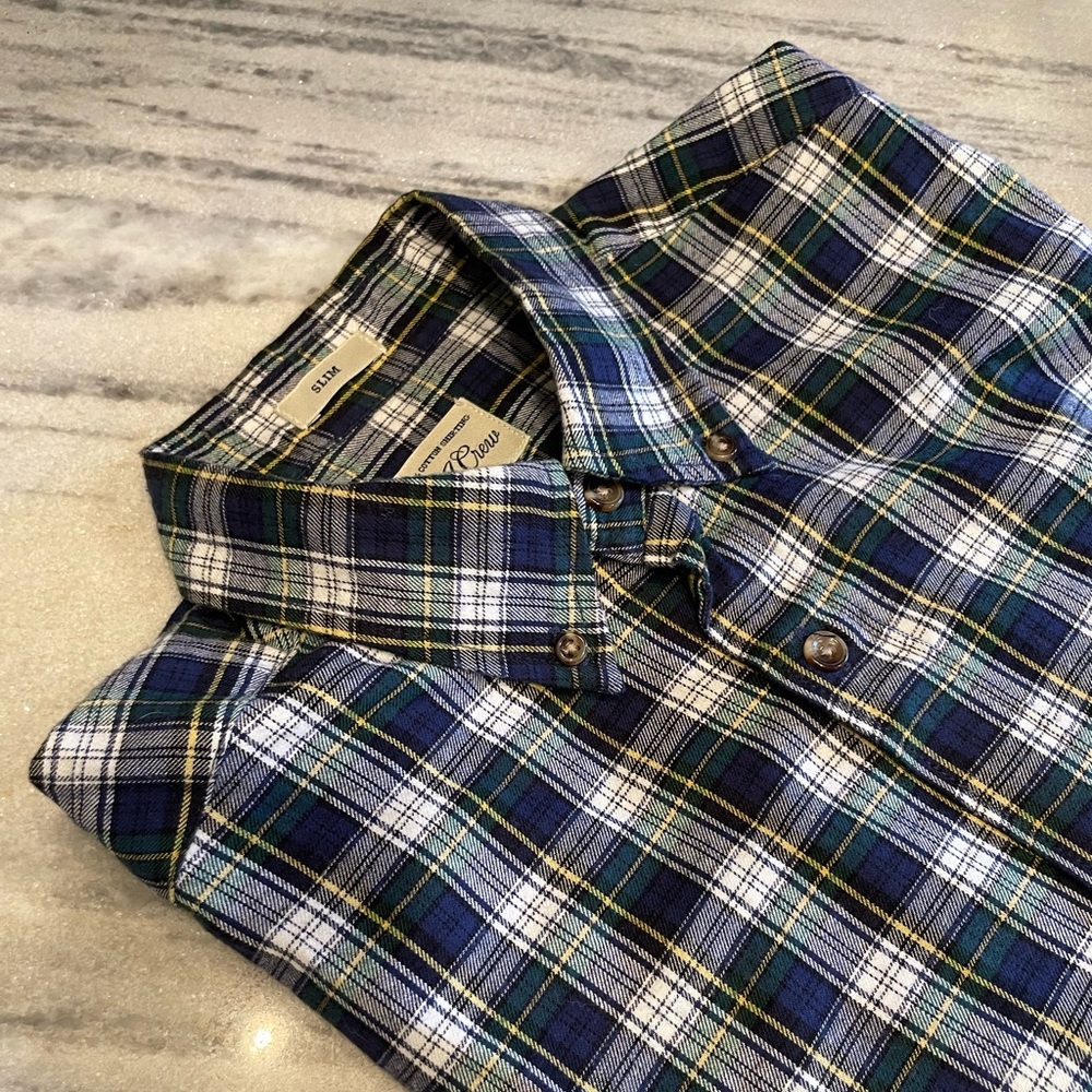 J. Crew Slim Fit Soft Cotton Twill Shirt in Size Small - Picture 2 of 6